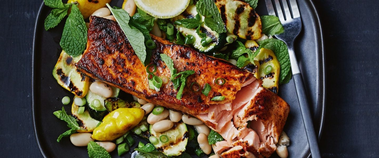 spicy sugar grilled salmon with zucchini salad 157591 1